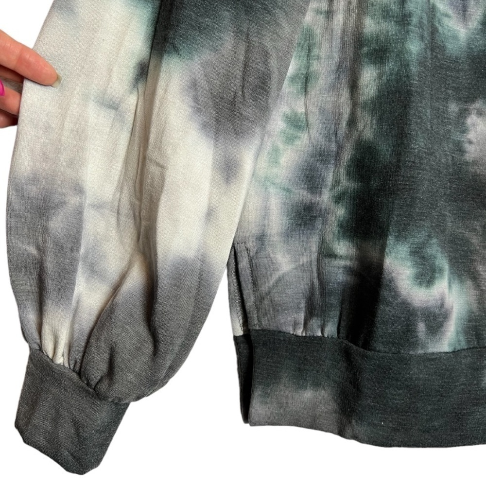NWT For The Republic So Soft Tie Dye Sweat Top With Matching Bottom Size XSmall - Picture 7 of 11